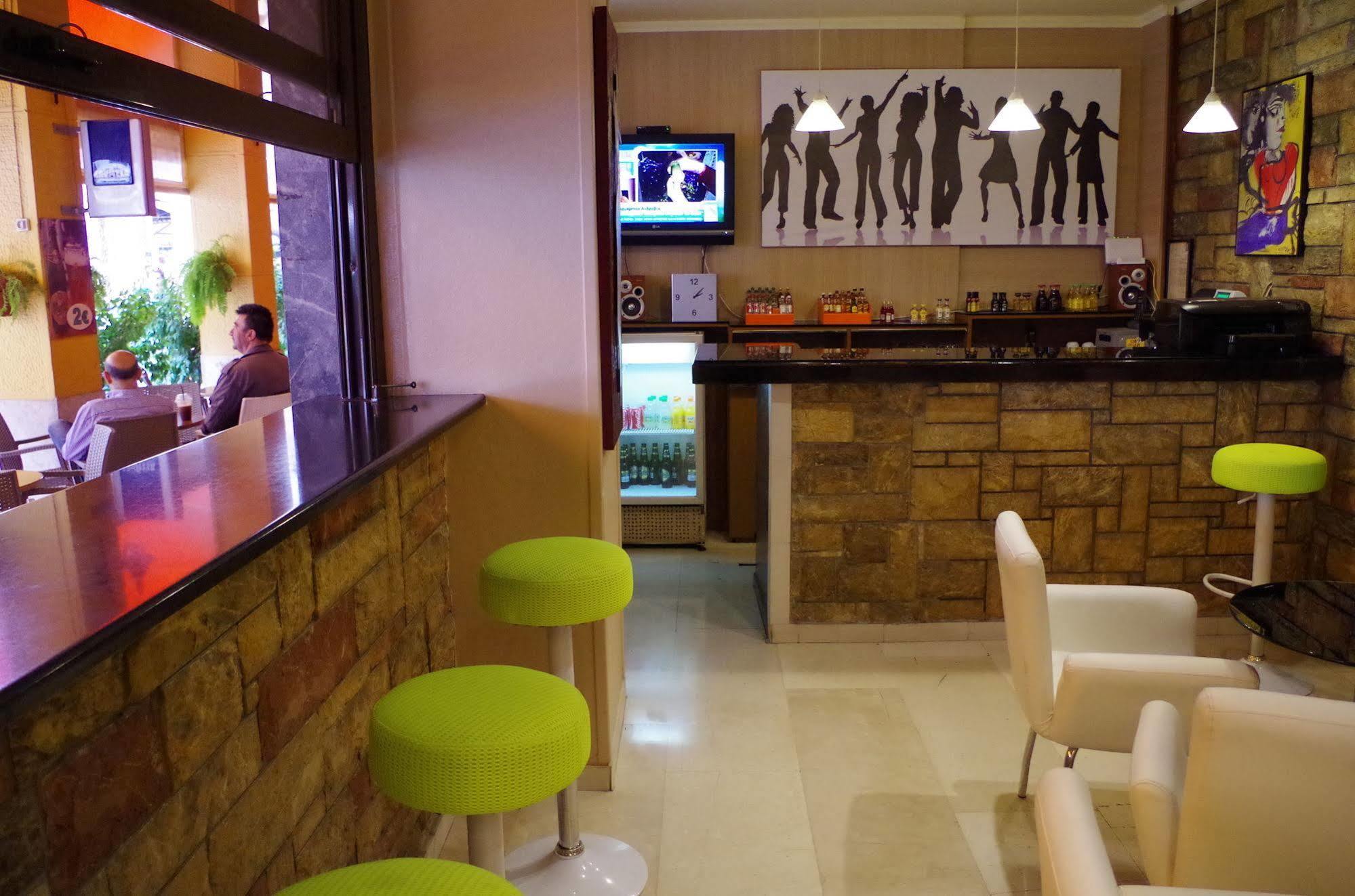 Hotel Exarchion Atenas Exterior foto